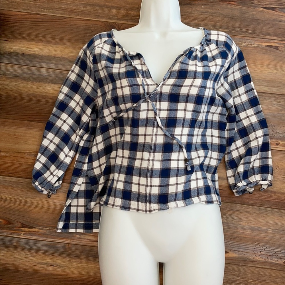 Forever 21 long sleeve checkered blue top